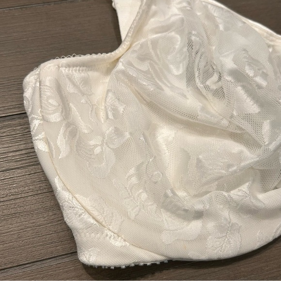 Wacoal 85567 Awareness Full Figure Seamless 36H - Picture 2 of 10